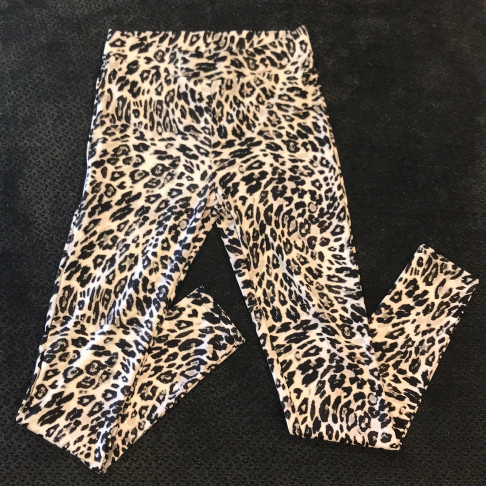 White leopard H&M leggings